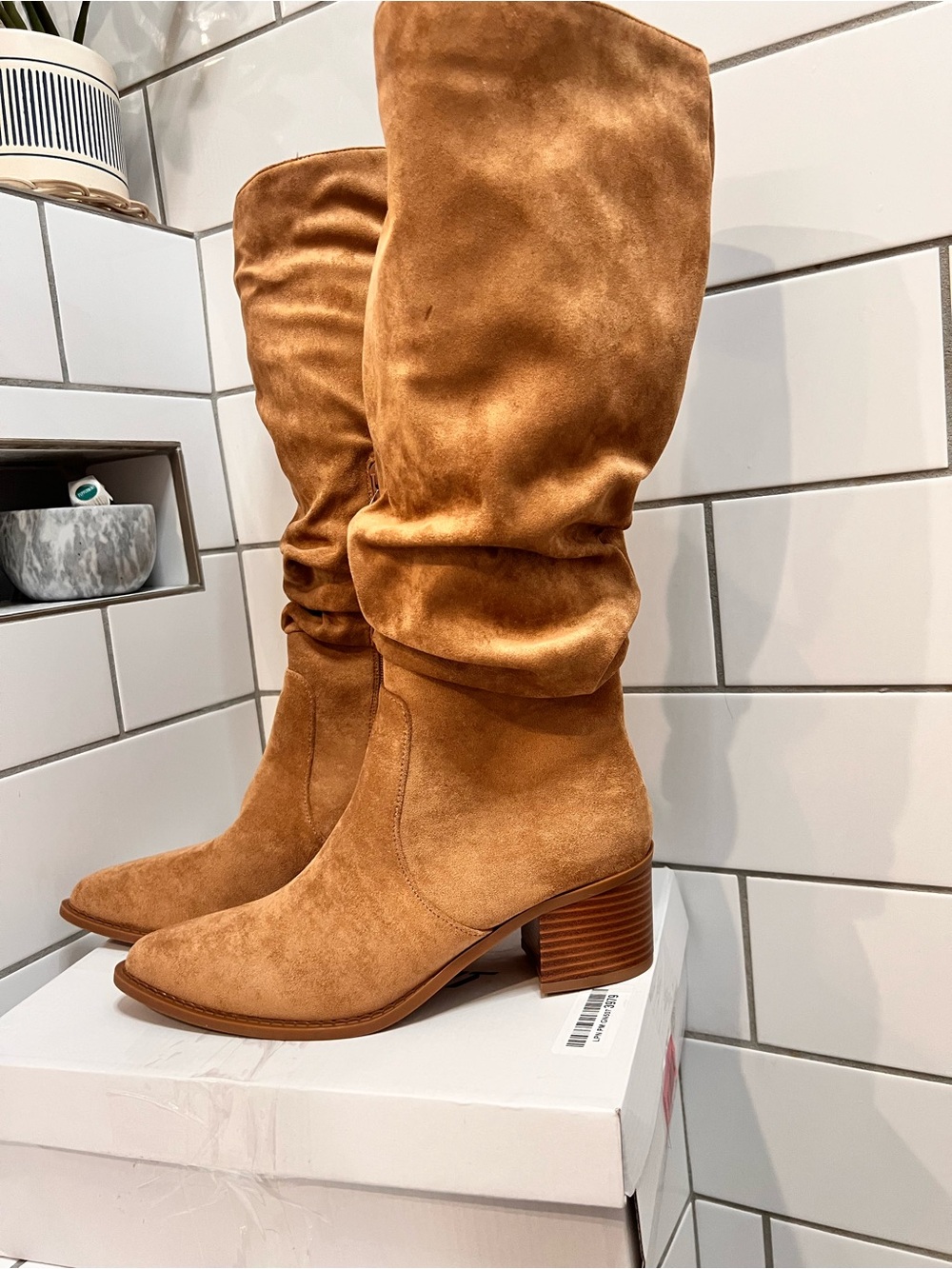 Athlefit Camel Faux Suede Slouchy Knee High Chunky Heel Boots Size 8 NEW